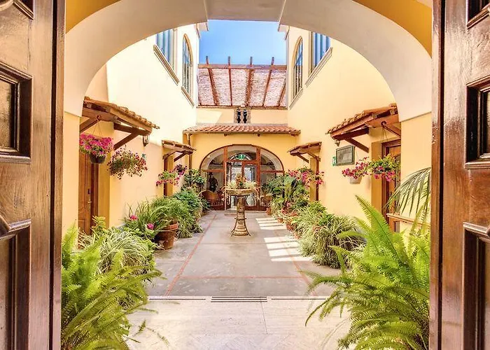 מלון La Badia סורנטו