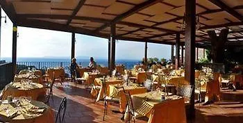 Hotel La Badia 3*
