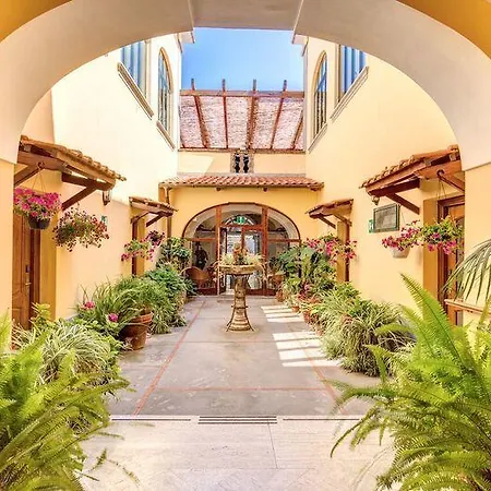 Hotel La Badia Península Sorrentina